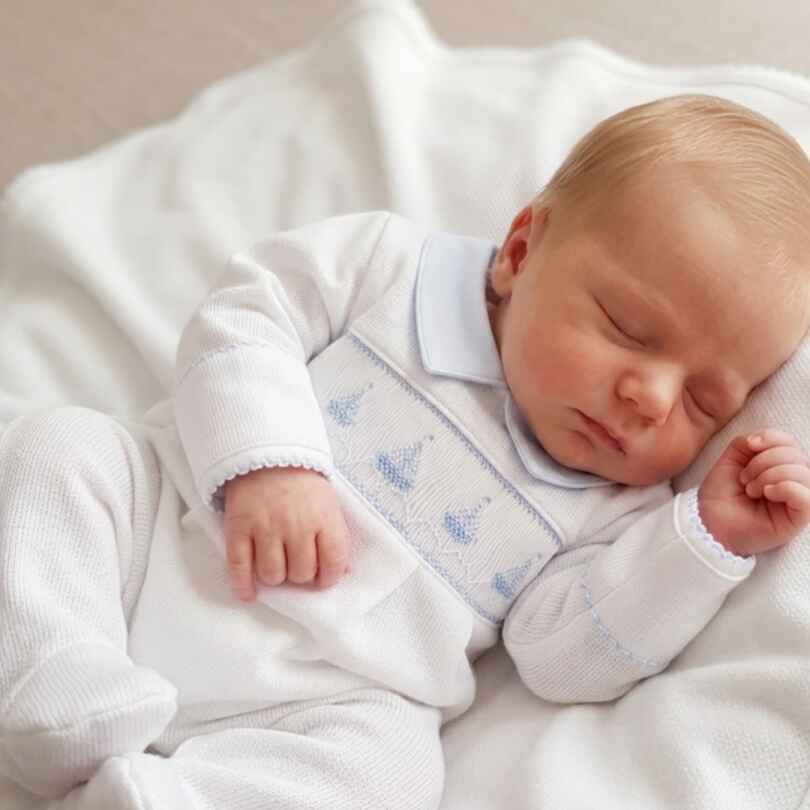 Enterito Veleros con cuello celeste Punto Inglés Blanco